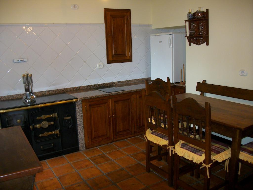 Penzion Casa De Aldea Los Glayus Luarca Pokoj fotografie